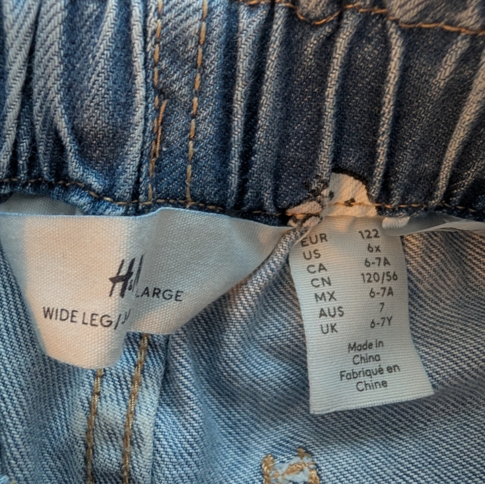 H&M Girls Blue Denim Hello Kitty Print Pants Cotton Size 6x - Picture 8 of 11